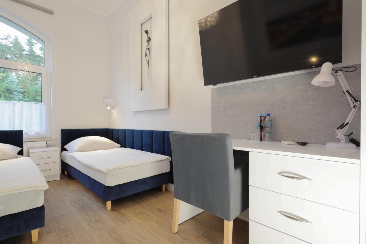 Dworek Rozany Hotel & Restauracja Namysłów Extérieur photo